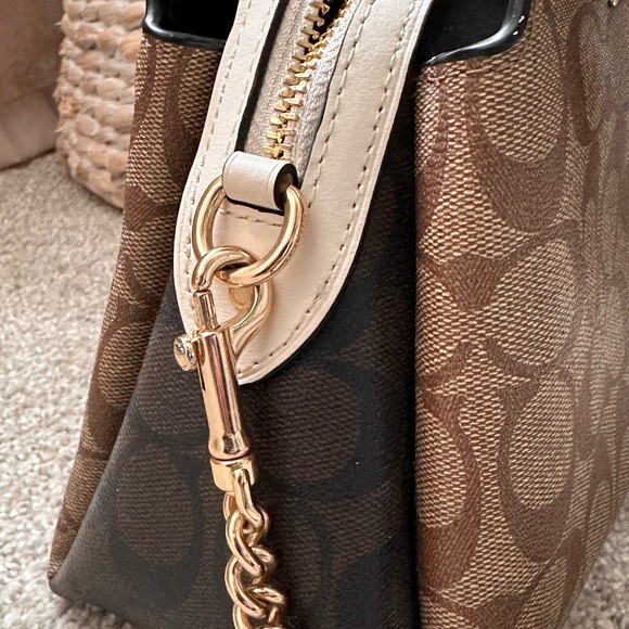 Coach Signature Brown and Black Purse - Picture 7 of 8